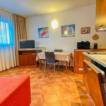 Appartamento Smith Roero - Affitti Brevi Italia Бардонечия Екстериор снимка