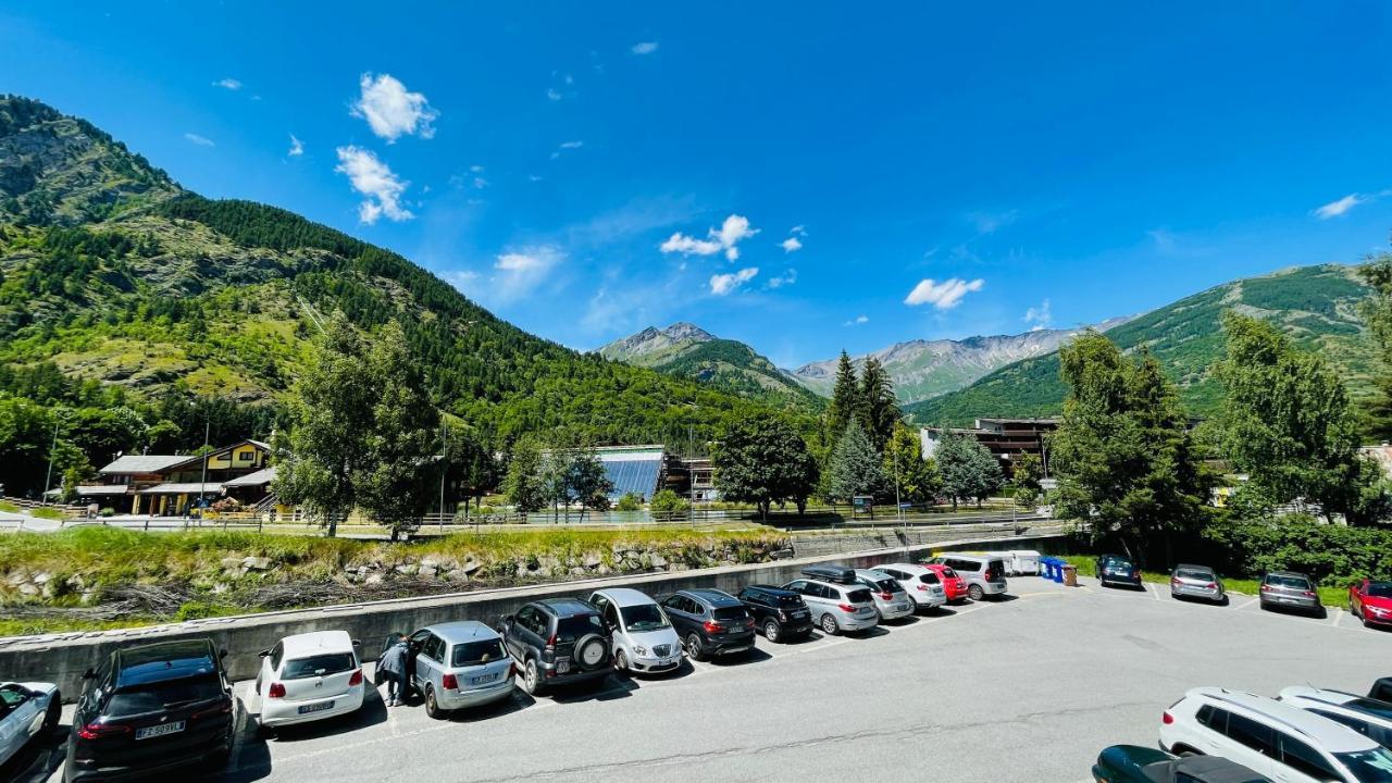Appartamento Smith Roero - Affitti Brevi Italia Бардонечия Екстериор снимка