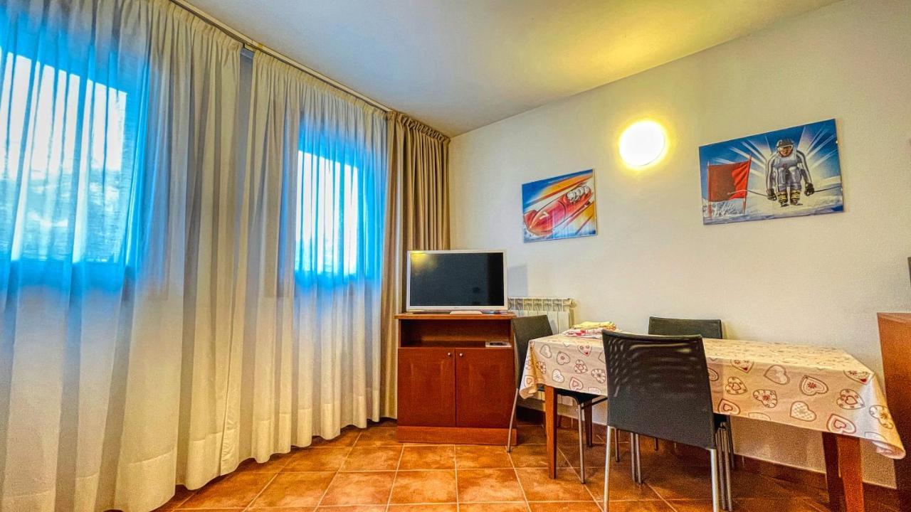 Appartamento Smith Roero - Affitti Brevi Italia Бардонечия Екстериор снимка